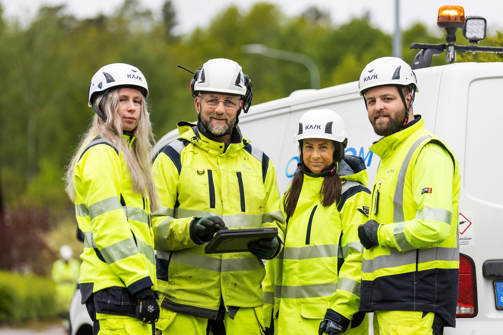 Energy professionals at a zero-emissions construction site supporting sustainable infrastructure in Nordic countries