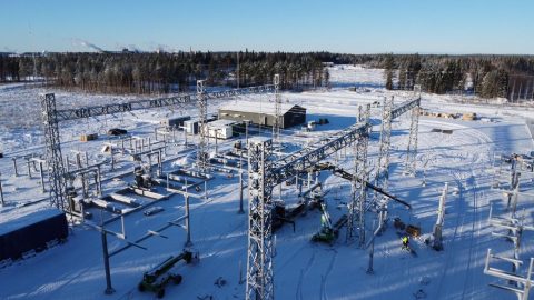 Omexom specialists working together on grid infrastructure
